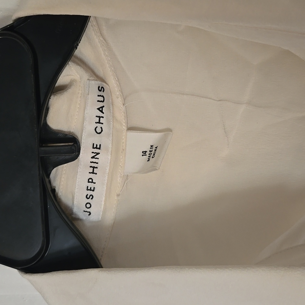 Josephine Chaus Cream Silk Blouse - Picture 2 of 7